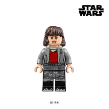 Load image into Gallery viewer, Qi&#39;Ra (Han Solo: Movie) Custom Minifigure Keychain